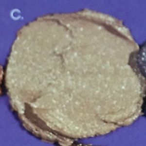 Younique splurge cream